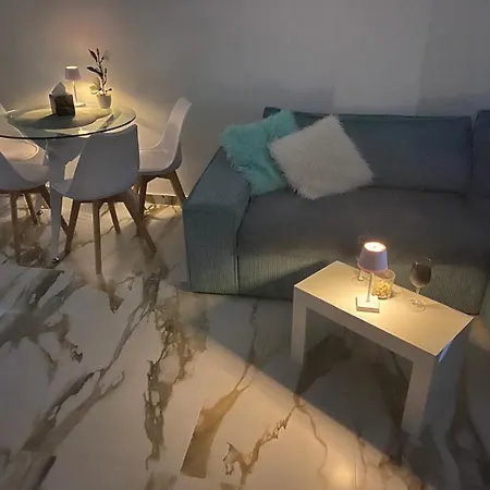 Aries Edificio بينايدورم